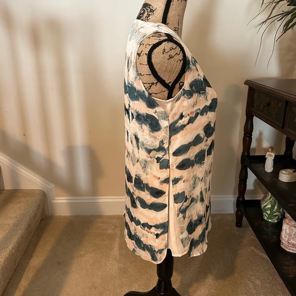 Cabi top - Picture 3 of 9